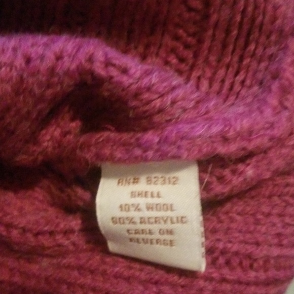 Nwt Magenta cap sleeve cowl neck sweater - Picture 5 of 7